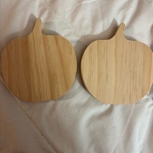 Set of 2 Mondo Llama Classic Pumpkin Standing Wood